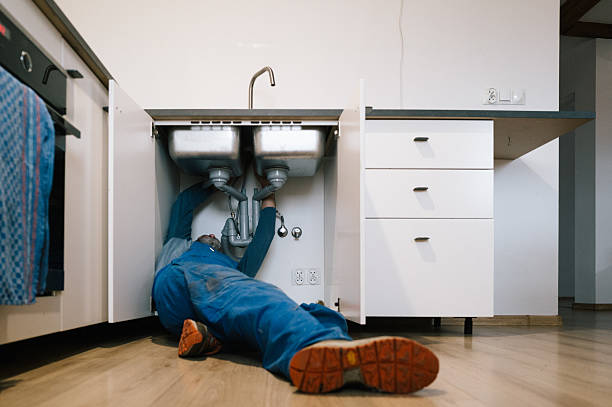 Professional Emergency Plumber technician working in Stovall, NC